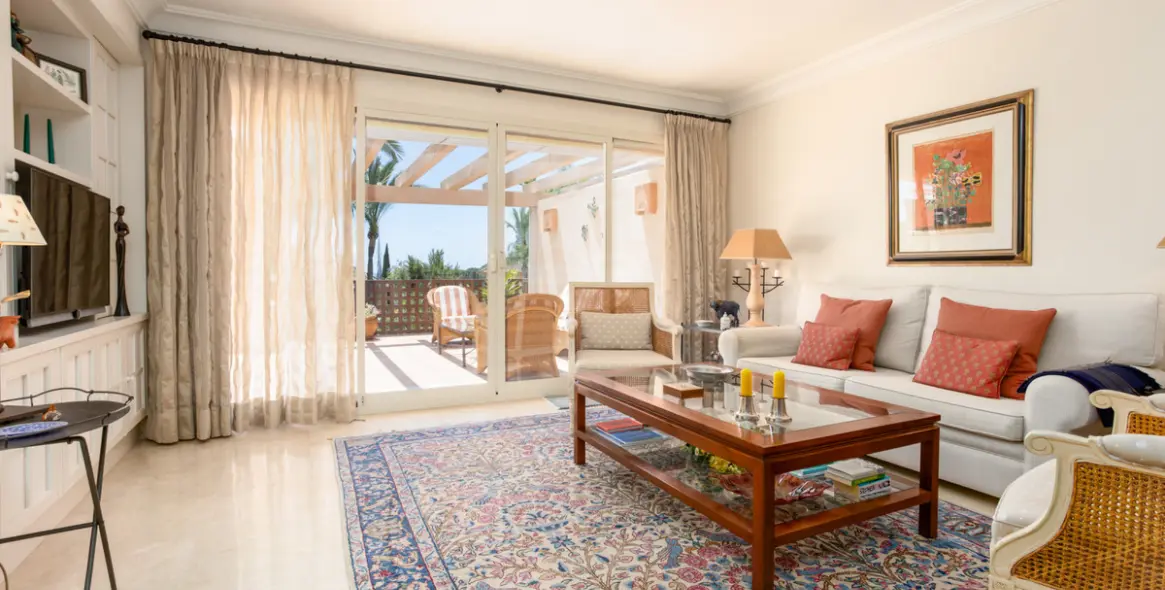 Продажа апартаментов на среднем этаже в Río Real 5