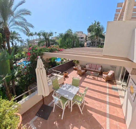 Продажа апартаментов на среднем этаже в Río Real