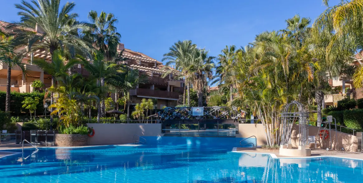 Продажа апартаментов на среднем этаже в Río Real 15