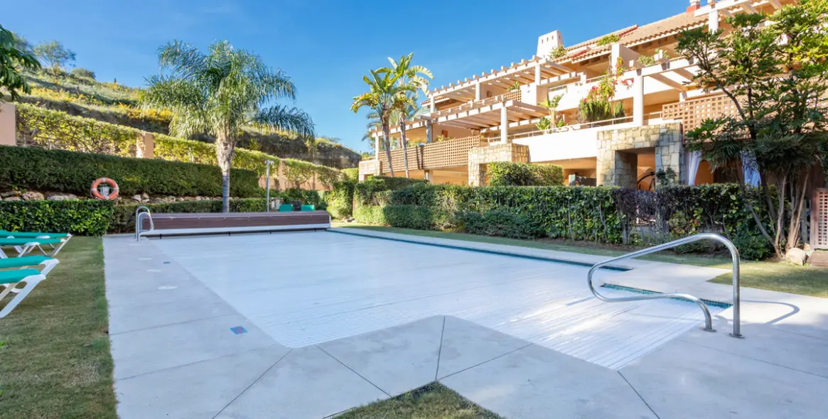 Продажа апартаментов на среднем этаже в Río Real 19