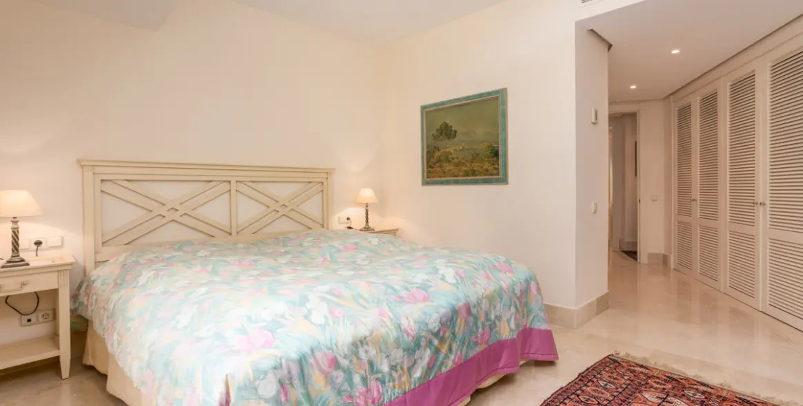 Продажа апартаментов на среднем этаже в Río Real 20