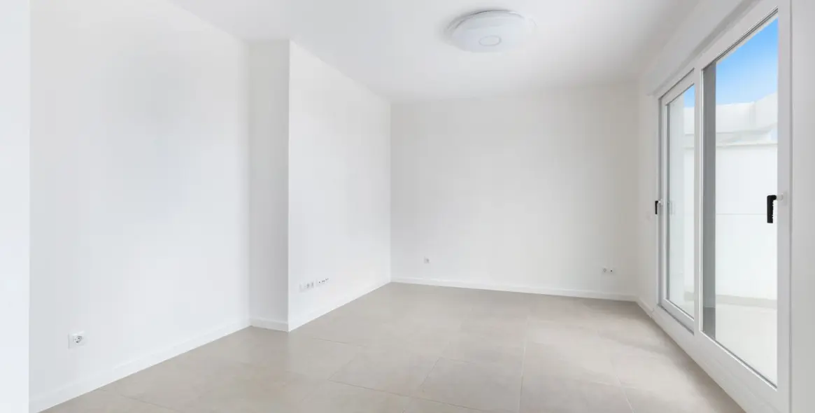 Sale of penthouse in Estepona 6