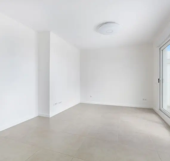 Sale of penthouse in Estepona