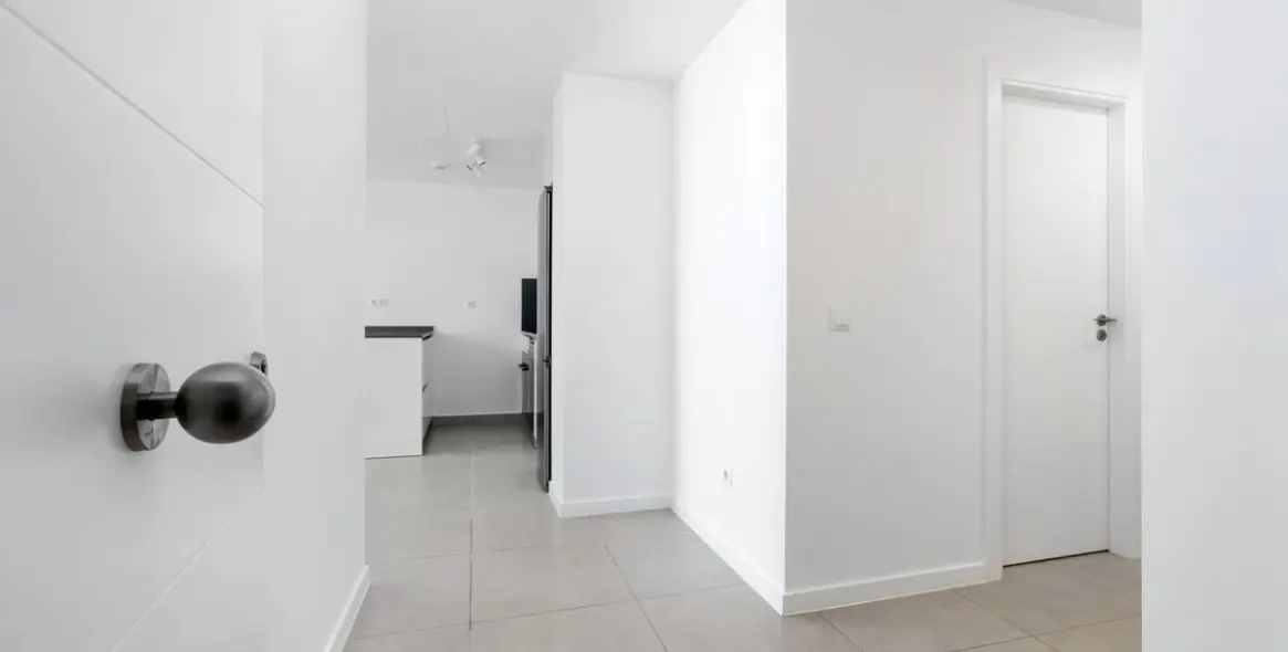 Sale of penthouse in Estepona 9