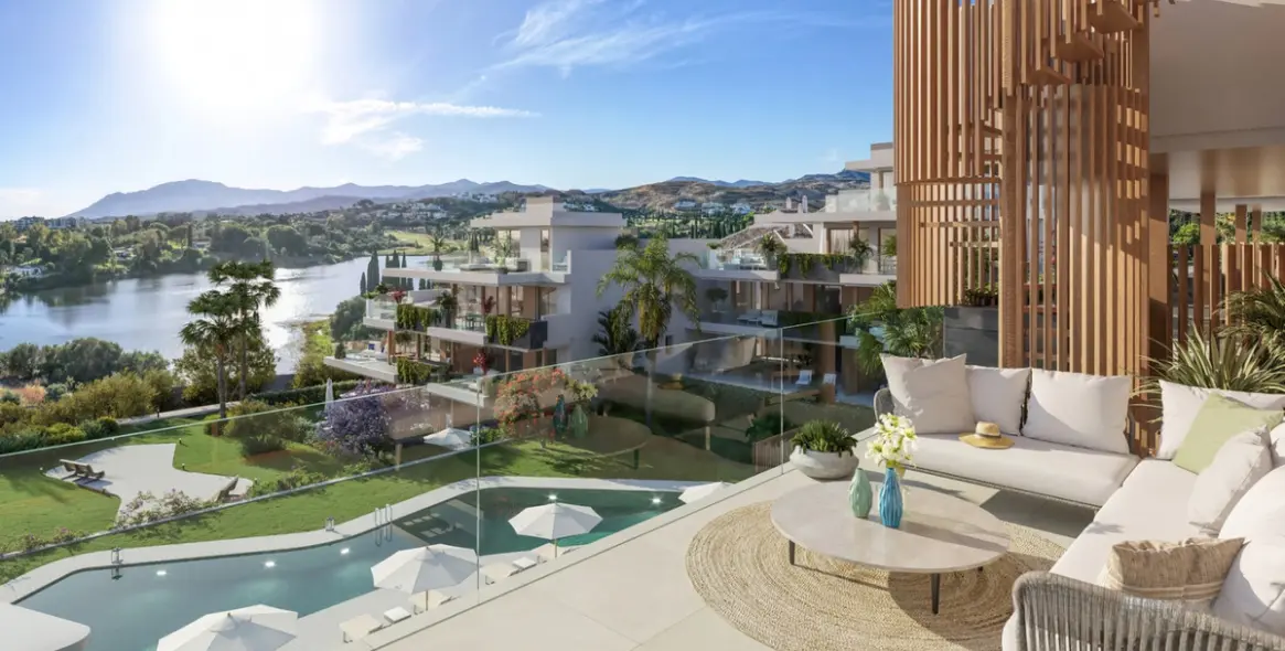 Продажа апартаментов на первом этаже в Estepona 2