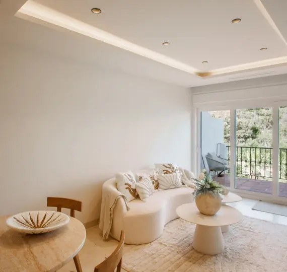 Sale of middle floor apartment in La Quinta