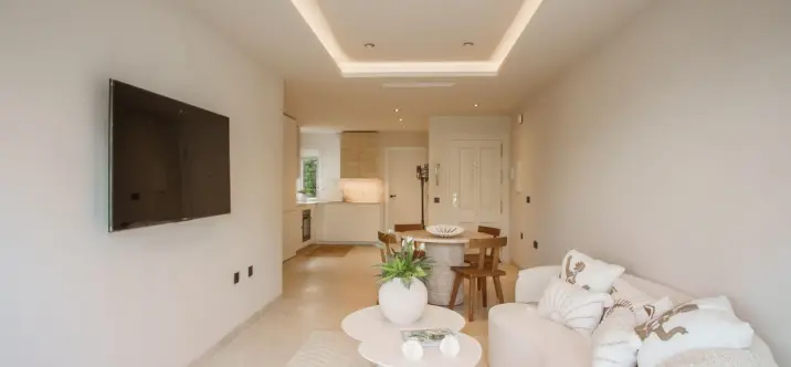 Sale of middle floor apartment in La Quinta 1