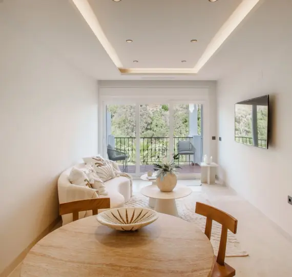 Sale of middle floor apartment in La Quinta