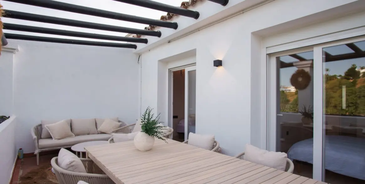 Продажа апартаментов на среднем этаже в La Quinta 18