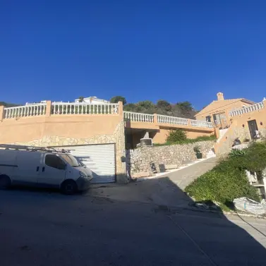 Продажа  отдельно стоящей виллы в Mijas Costa