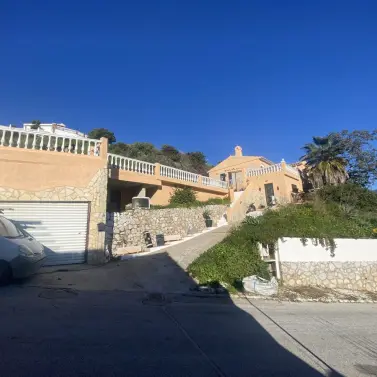 Продажа  отдельно стоящей виллы в Mijas Costa
