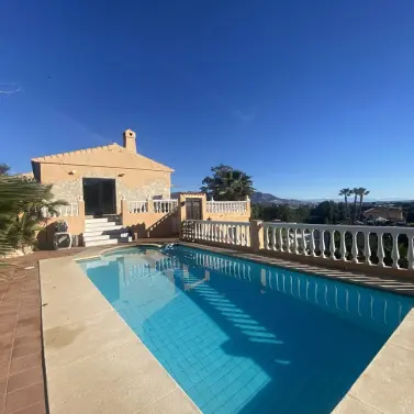 Продажа  отдельно стоящей виллы в Mijas Costa