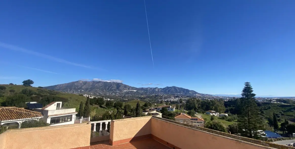 Sale of detached villa in Mijas Costa 20