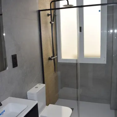 Venta de apartamento en planta media en Málaga Centro