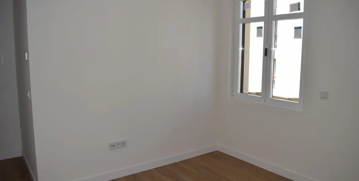 Venta de apartamento en planta media en Málaga Centro 12