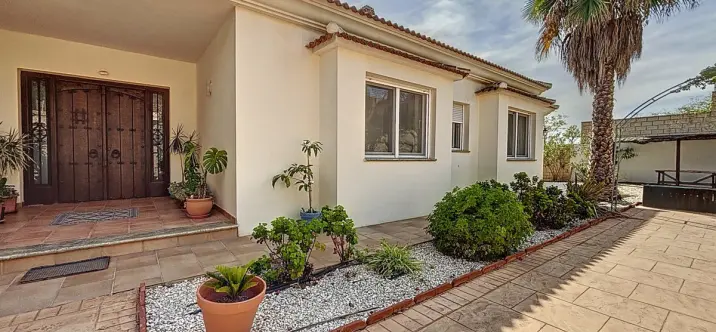 Продажа  отдельно стоящей виллы в Periana 4