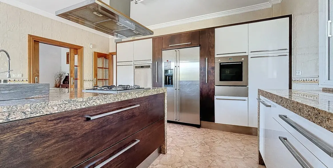 Venta de villa independiente en Periana 10