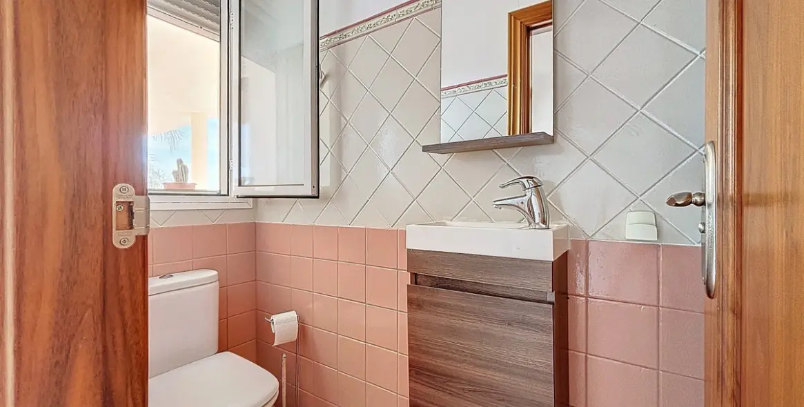 Venta de villa independiente en Periana 19