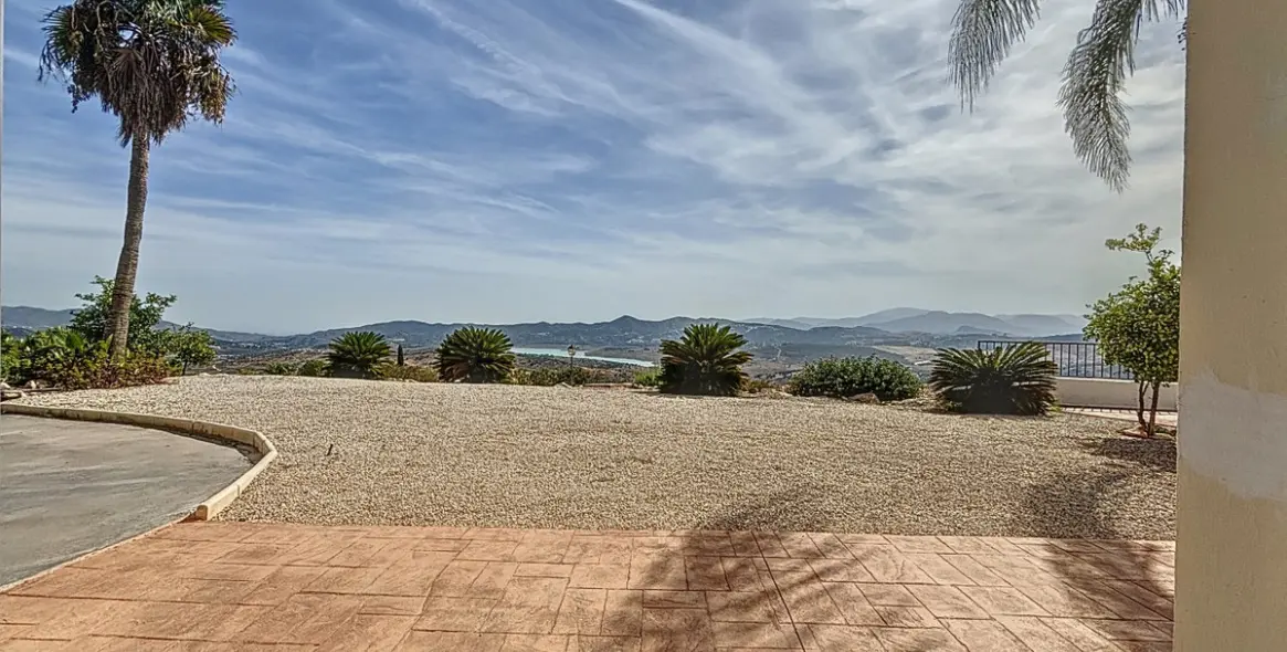 Venta de villa independiente en Periana 20
