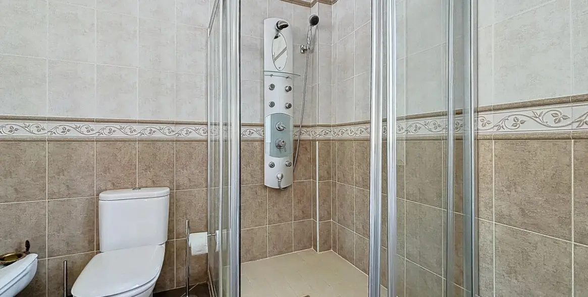 Продажа  отдельно стоящей виллы в Periana 43