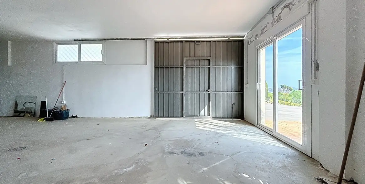 Продажа  отдельно стоящей виллы в Periana 50