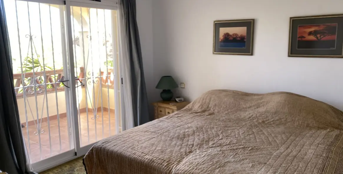Sale of detached villa in Campo Mijas 18