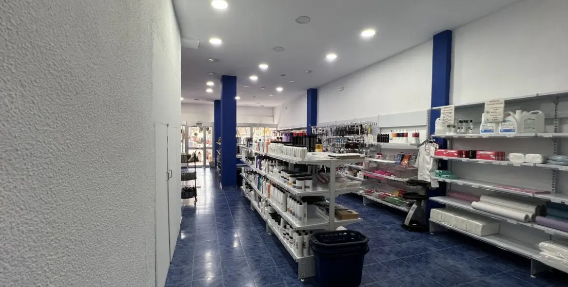 Продажа магазина в Málaga 3