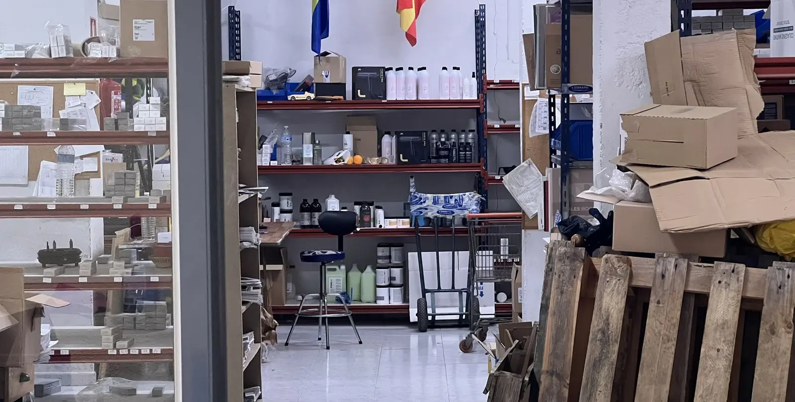 Sale of shop in Málaga 10