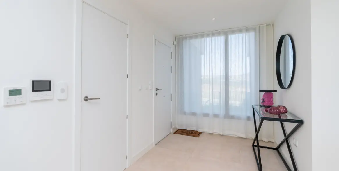 Sale of ground floor apartment in Casares 21