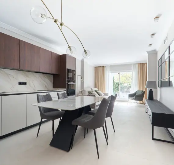 Sale of ground floor apartment in San Pedro de Alcántara