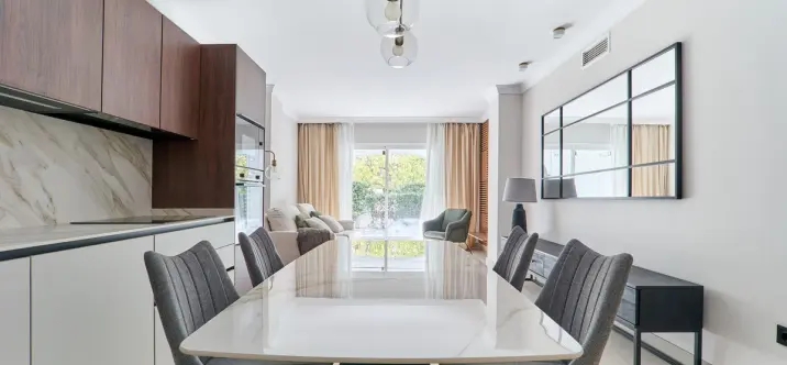 Sale of ground floor apartment in San Pedro de Alcántara 3