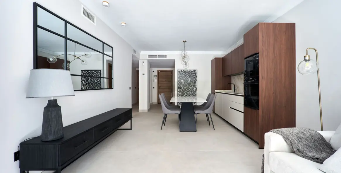 Sale of ground floor apartment in San Pedro de Alcántara 5