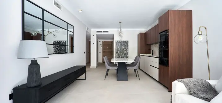 Sale of ground floor apartment in San Pedro de Alcántara 4