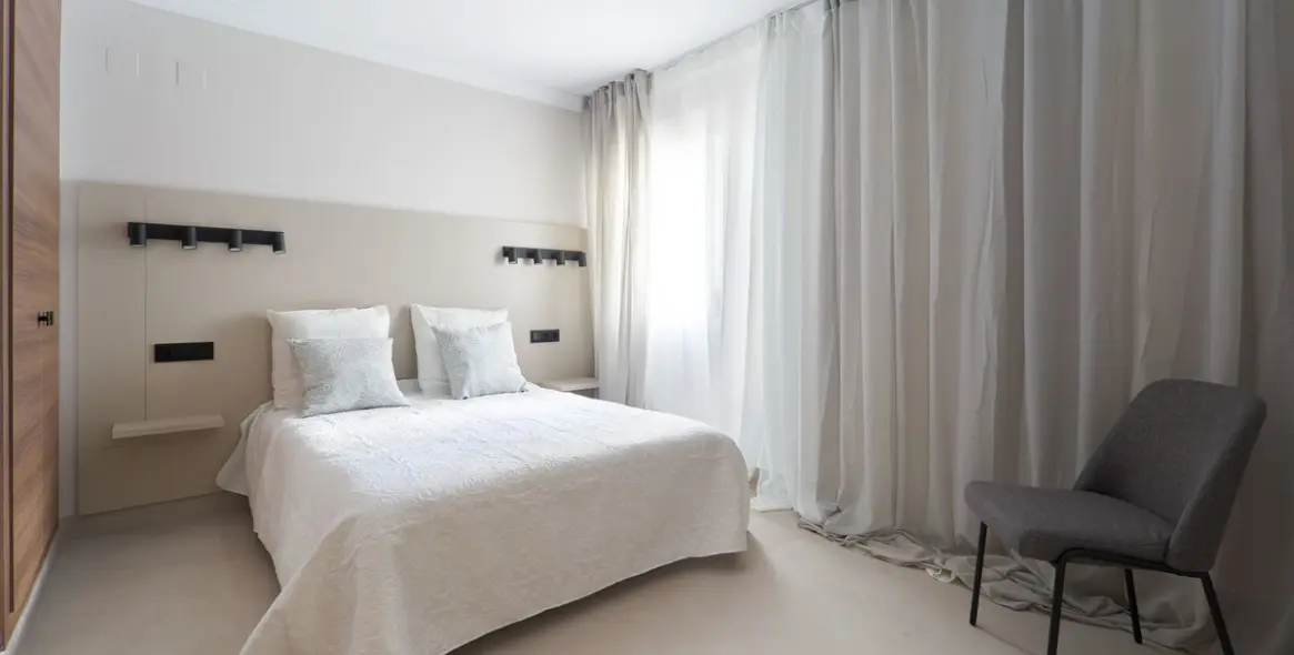 Sale of ground floor apartment in San Pedro de Alcántara 19