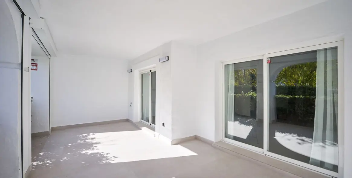 Продажа апартаментов на первом этаже в San Pedro de Alcántara 26