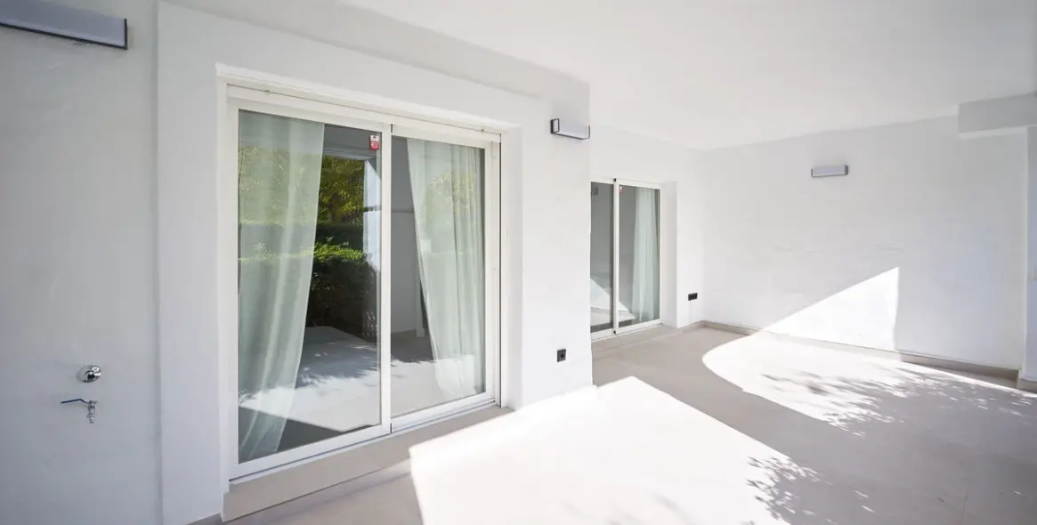 Продажа апартаментов на первом этаже в San Pedro de Alcántara 28