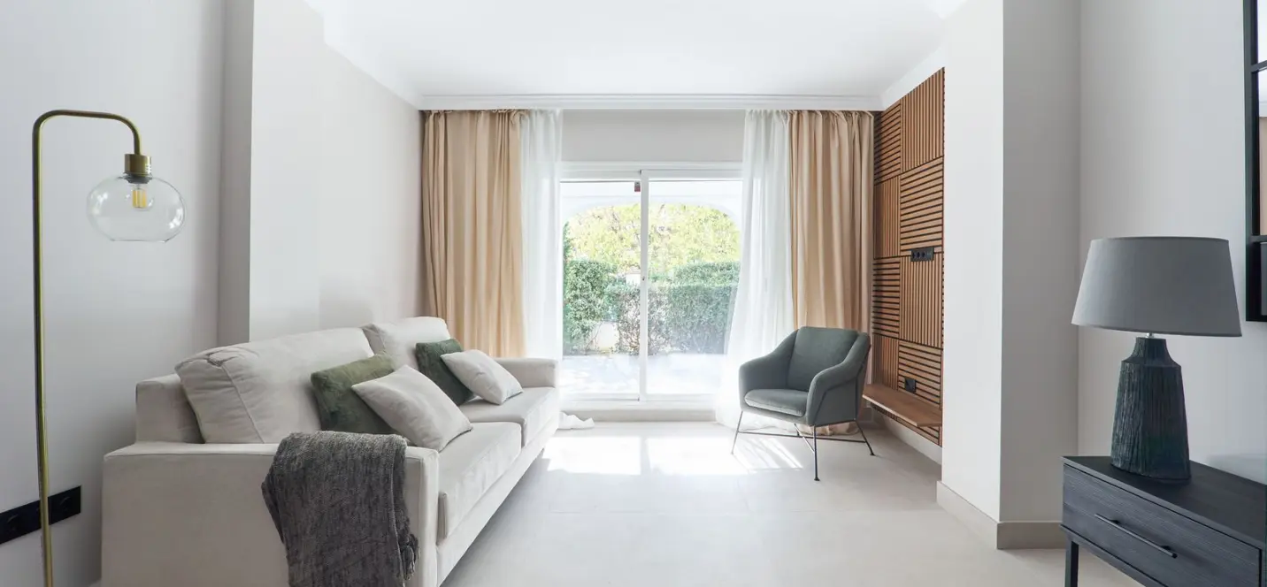 Sale of ground floor apartment in San Pedro de Alcántara 0