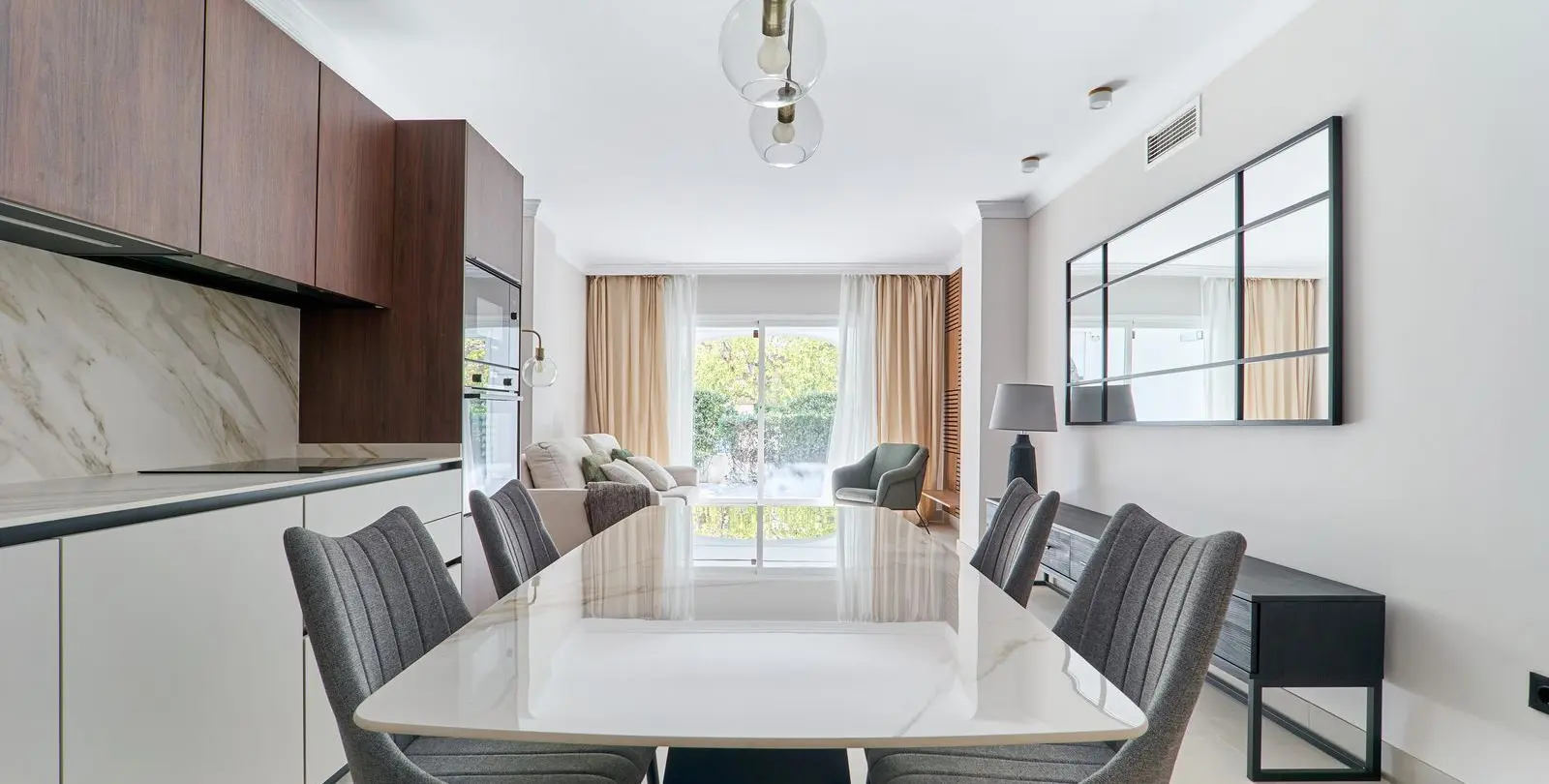 Sale of ground floor apartment in San Pedro de Alcántara 6