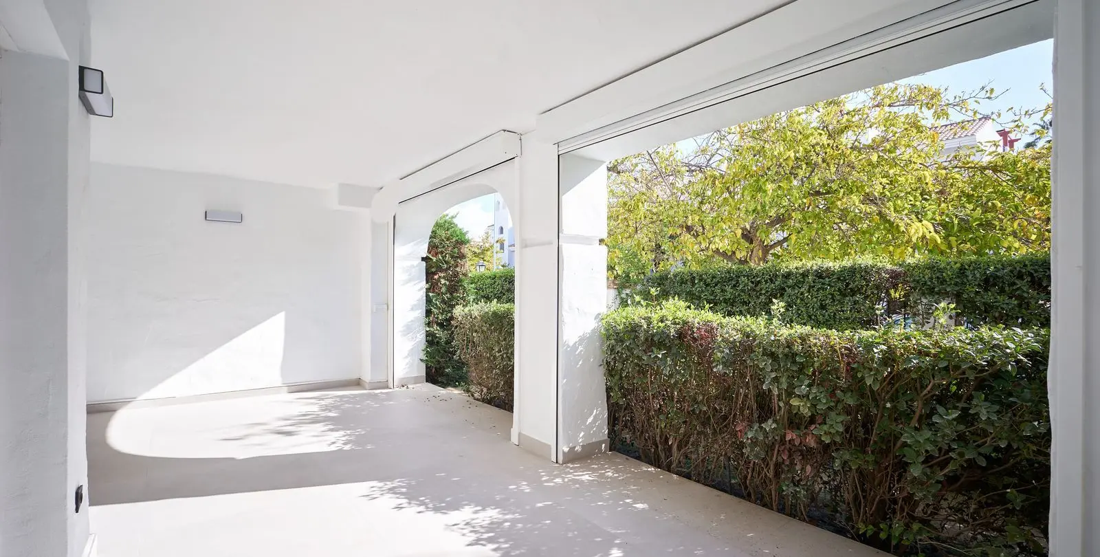 Sale of ground floor apartment in San Pedro de Alcántara 27