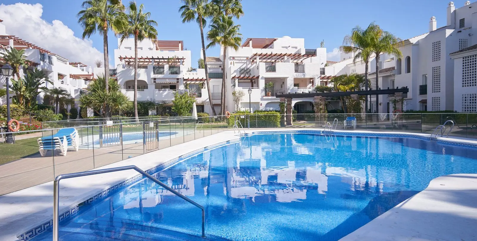 Sale of ground floor apartment in San Pedro de Alcántara 39