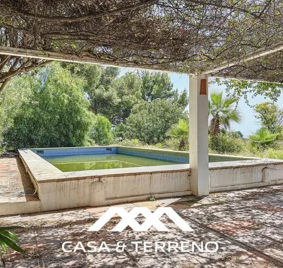 Продажа  отдельно стоящей виллы в Nerja