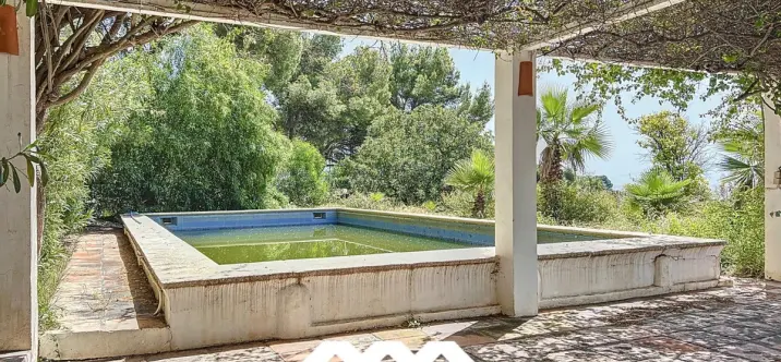 Продажа  отдельно стоящей виллы в Nerja 2