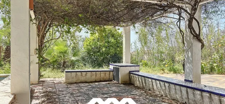 Продажа  отдельно стоящей виллы в Nerja 3