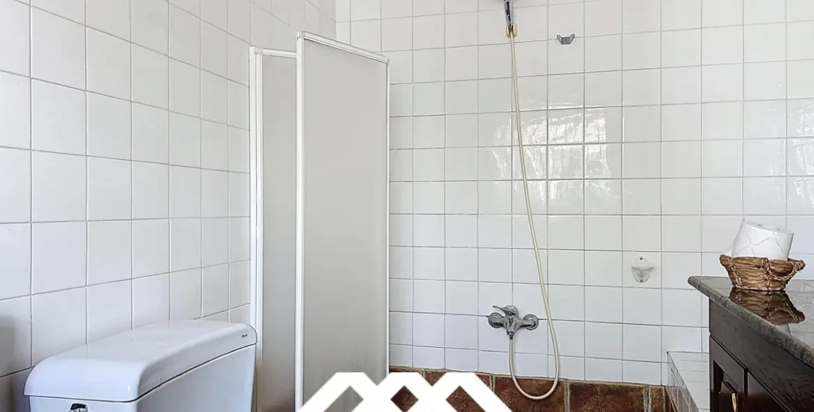 Продажа  отдельно стоящей виллы в Nerja 25