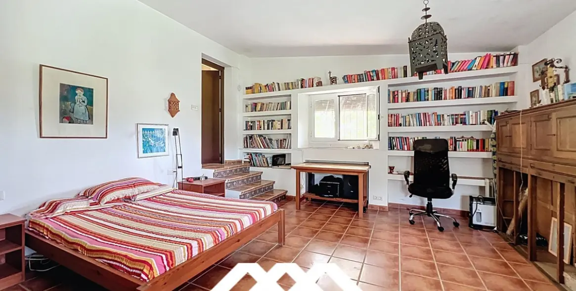 Продажа  отдельно стоящей виллы в Nerja 31