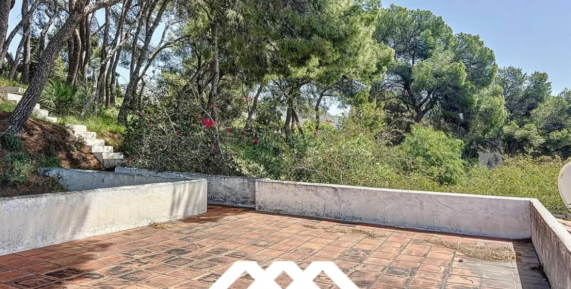 Продажа  отдельно стоящей виллы в Nerja 39