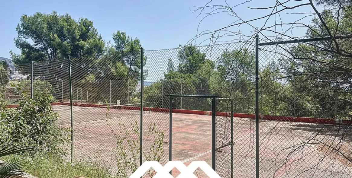 Продажа  отдельно стоящей виллы в Nerja 49