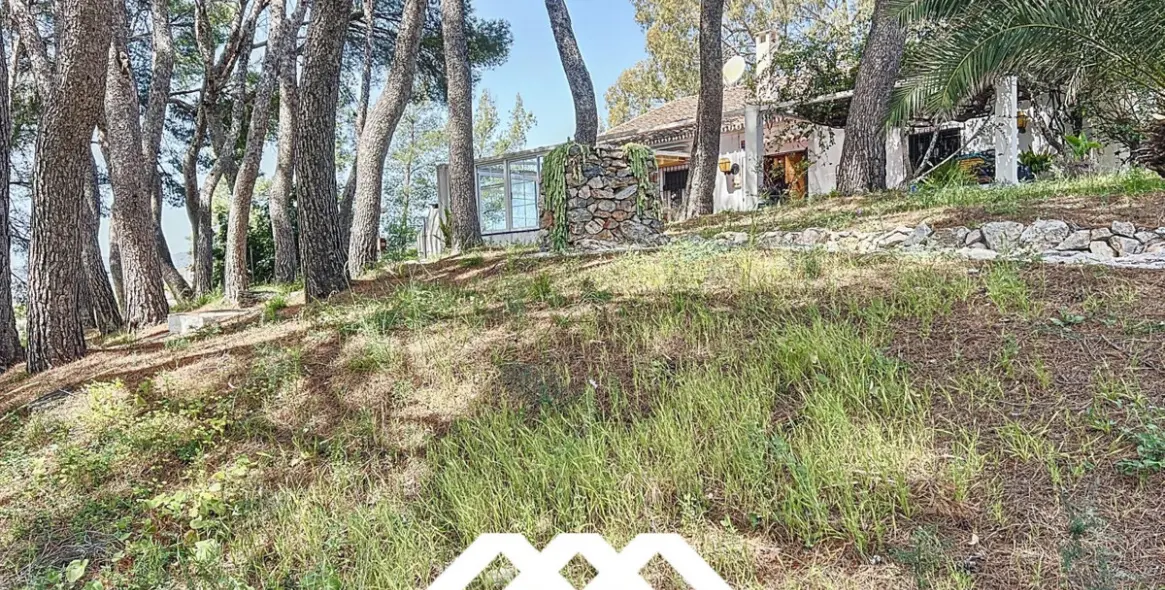 Продажа  отдельно стоящей виллы в Nerja 50