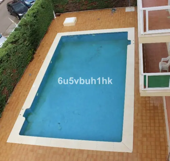 Sale of middle floor apartment in Manilva
