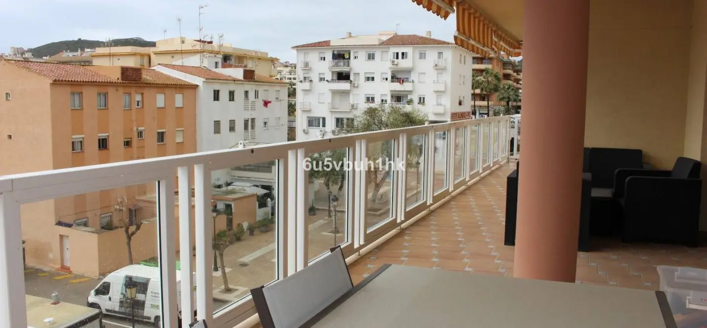 Sale of middle floor apartment in Manilva 4